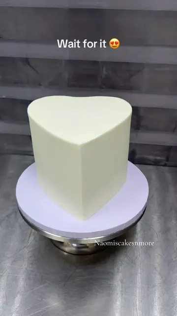 The cutest yellow cake you will see on the gram ☺️😍🔥🔥 So so beautiful 🥰💛💛 