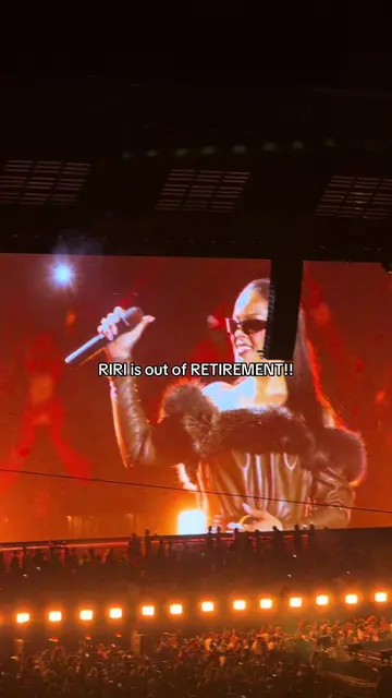 RIRI coming to the Jay Z concert was not on my bingo card ! the queen is so back