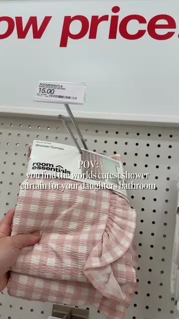 I found the PERFECT shower curtain for a girls bathroom! 🌸💕🌷 This pink gingha