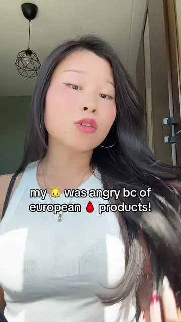 THIS WILL SAVE YOUR 🐱!! no fragrance ever, love thy wings and change her out of