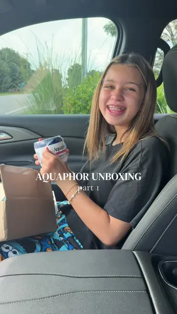 She is hilarious. This is the funniest unboxing yet. She means every word too 😅
