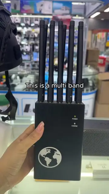 This multi-antenna RF device is more powerful than it looks. 😱 #polocom #rftech