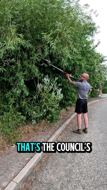 ✨ Out here doing free community cleans because it genuinely makes a difference —