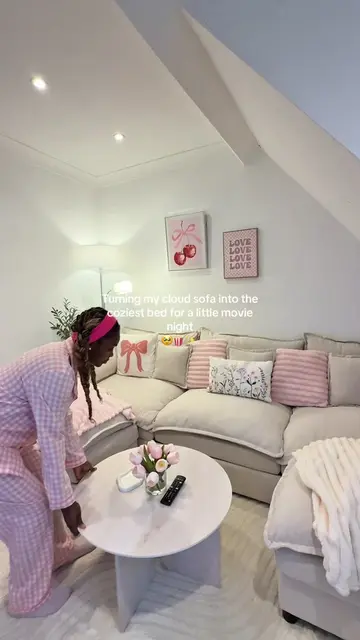 A dreammmmm come true 🥹✨ #cloudsofa #movienight #cozymovienight #amyvlogzzz #li