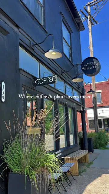 📍 Garden House Cafe 🌱☕️ Slipping your coffee surrounded by a garden? Umm yes a