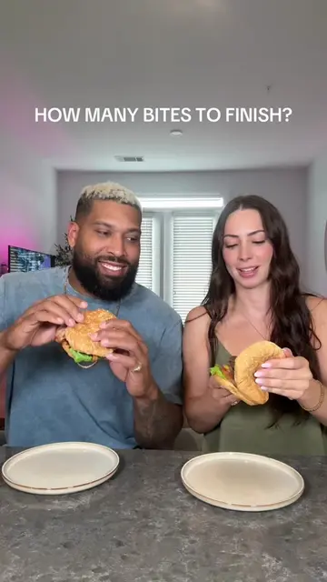 We’re professionals🍔 #burger #trend #fyp 