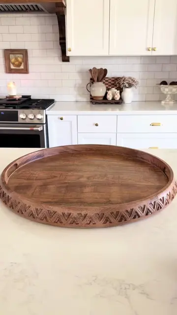 A few cozy touches can completely change the feel of a kitchen. 🤍✨ I’ve been st