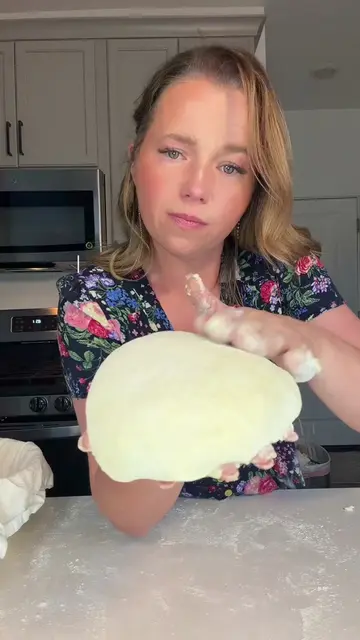 Meet Millie. 🤍 She's only about a week old, but today she mixed her very first 