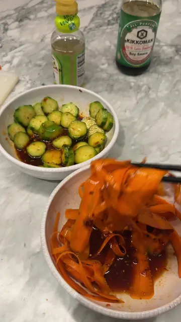I want to drink this sauce #cucumbersalad #carrotsalad 
