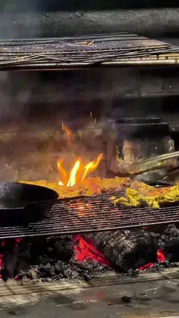 ca com melbourne just dropped charcoal grilled vietnamese broken rice cơm tấm — 