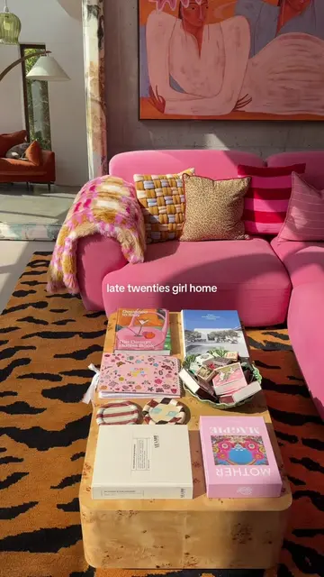 Come take a peek into my home as a girly in her late twenties #housetour #colour