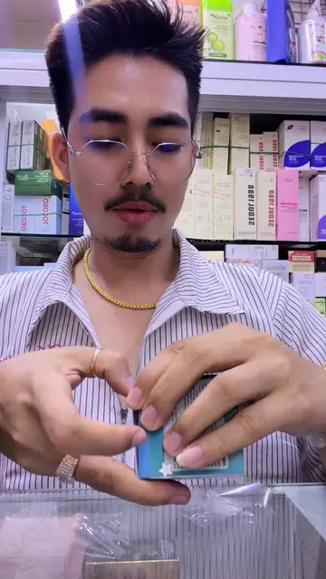 កុំភ្ញៀវឆ្ងល់ទៀត ព្រោះអត់ដែលបានយាយ ចំណុច លូវសុំម៉ាវីឌីអូរ ម៉ងទៅ តែម៉ូយៗខ្ញុំចឹងដ