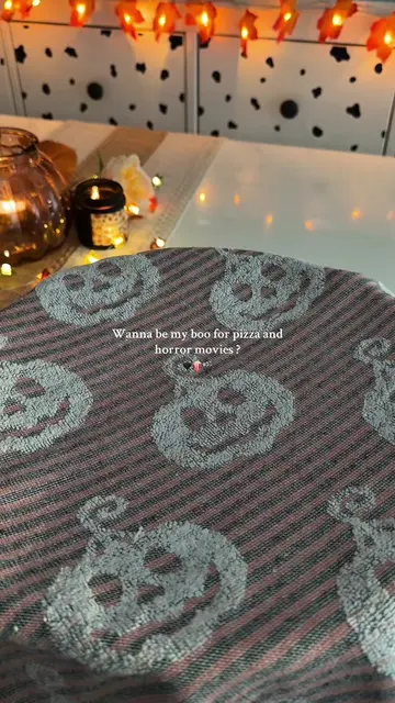 109 days until spooky season 🎃  For the black dough: * 500 g flour (bread or al