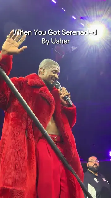 When you got serenaded by Usher #usher #serenade #viralvideo 
