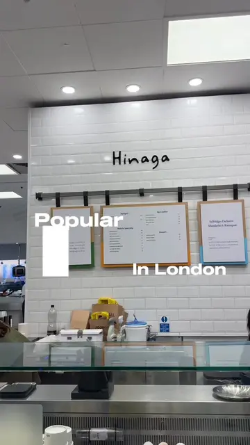 TRYING POPULAR MATCHA CAFES IN LONDON SUMMER EDITION: strawberry matcha from hin