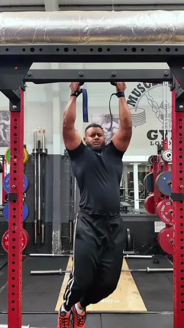 Size & Power 🦍 Are Great But Fitness Is King 👑 #gymrat #fitness #stronger #bet