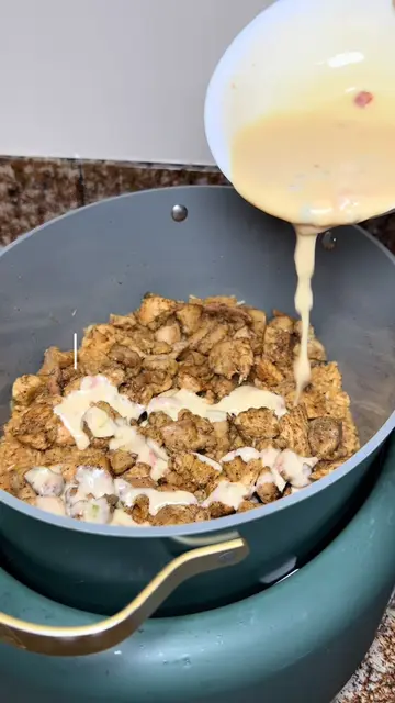 Queso chicken and rice -1.5 pounds diced up boneless skinless chicken thighs sea