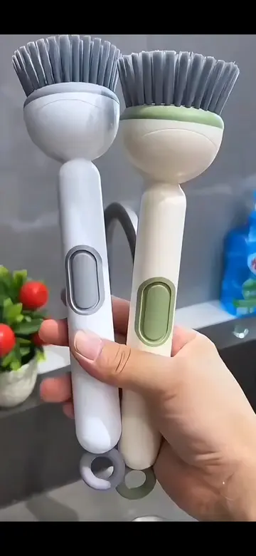 This refillable dish brush is such a practical kitchen essential! Just press the