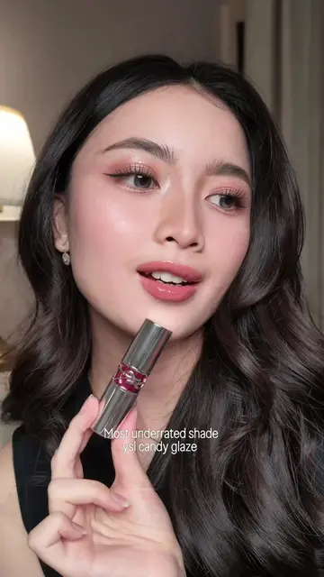 Can we talk about how pretty Shade 15 – Showcasing Nude is? Such an underrated s