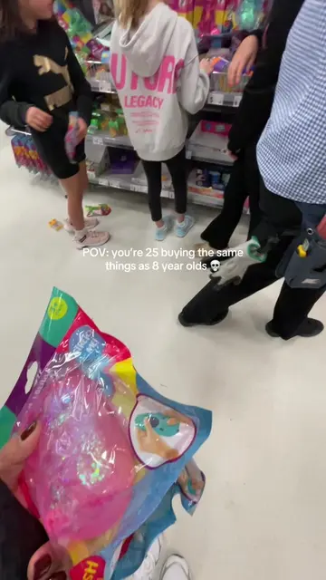 Nooooo because I can’t be 25 and a mum and loving these things 🤦🏽‍♀️🤣 I was s