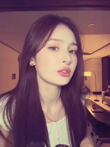 тг: lanasayssomething 