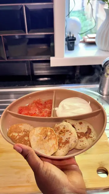 Post 1 :Breakfast for my 7-month-old 🥞🍓🤍 Today’s breakfast is a baby-friendly
