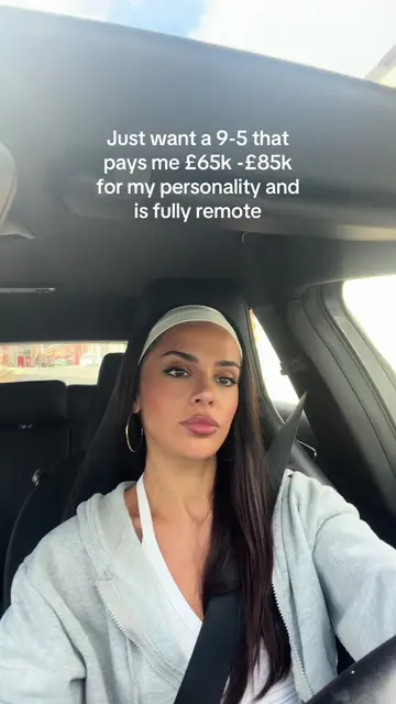 Hey, I’m Georgia. A few years ago I was working in the beauty industry. Today I 