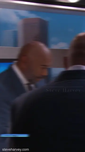 THIS LADY SAID SHE MAKE BETTER CAKE THAN MY MOMMA! #steveharvey #steveharveystor