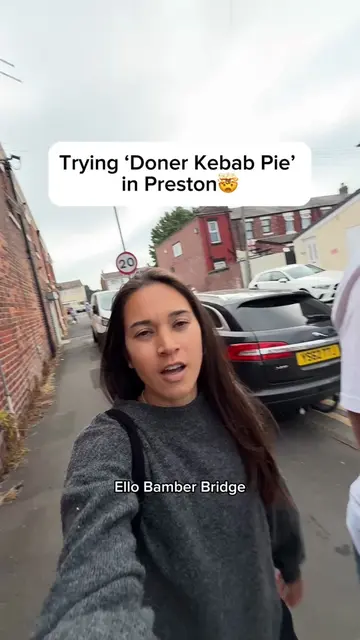 DONER IN A PIE!!!! 🤯🤯🤯 📍Berry’s Bakery, Bamber Bridge We tried: • Cheesy Gar