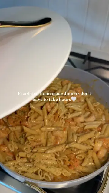 🍤 Creamy Garlic Parmesan Shrimp Pasta 🤍 Ingredients: * 1 box Barilla Protein P