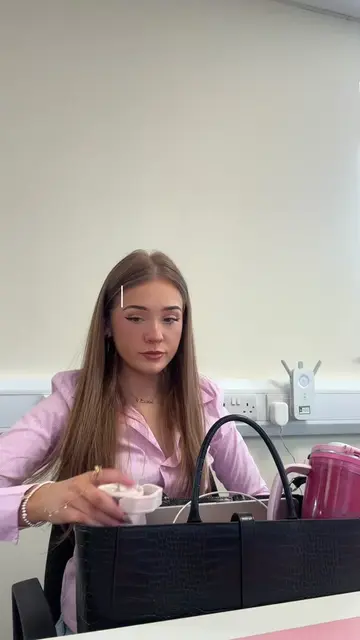 Office Vlog 🌸🎀🌸🎀 #asmr #officevlog #pinkaesthetic #girlyofficejob #Vlog