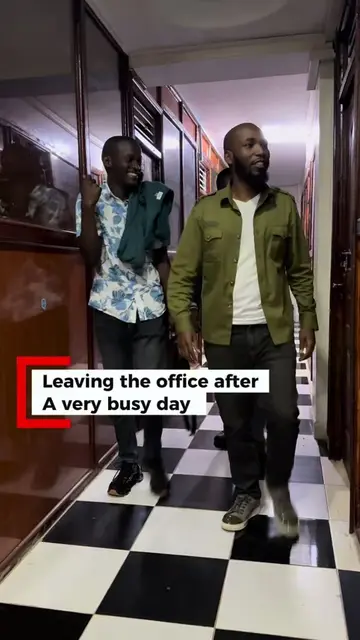 Software engineer life style. Sleep late, leave the office late and wake up very