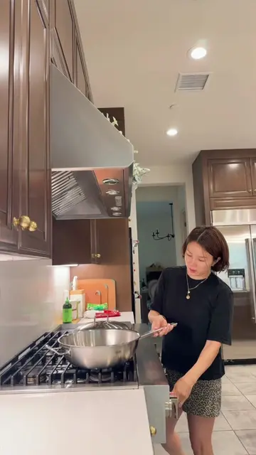 Dak Gomtang ❤️ Korean Chicken Soup the whole family loves! 🍲 I used chicken dru