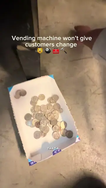 Vending machine stealing customers change #vendingmachine #edutokcontest #LearnO