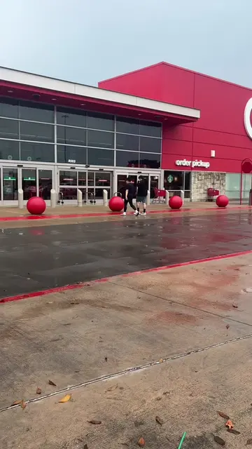 Come with me to target 𝜗𝜚⋆₊˚ #targetrun #targettok #comewithmetotarget #dayinm