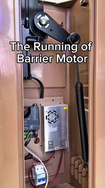 POV: You finally get to see what’s inside a barrier gate. 👀⚙️ This is the motor