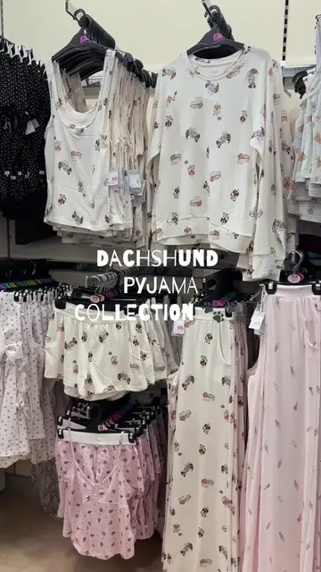 Calling all dachshund lovers! 🐶💤 Snuggle up in the cutest pyjamas inspired by 
