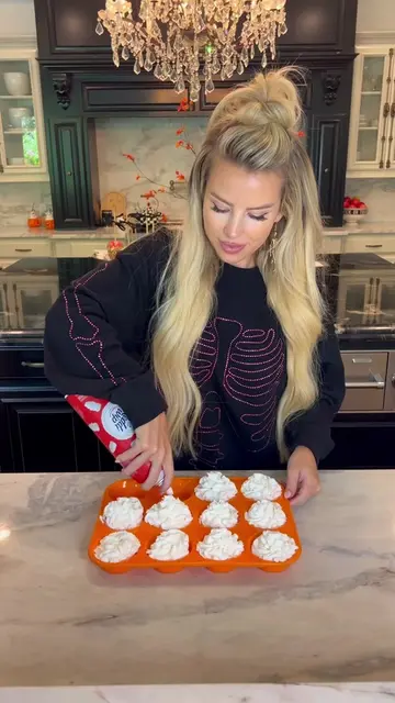Halloween Hot Cocoa Whipped Cream Hack!👻☕️ So cute and convenient! Get as creat