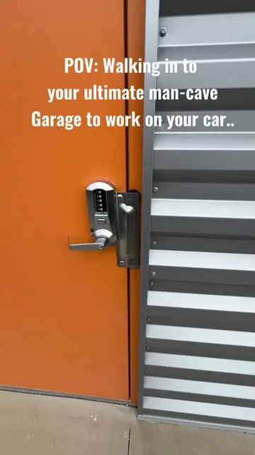 This is the dream. #aesthetic #garagegoals #dreamgarage #toolbox #mangarage 