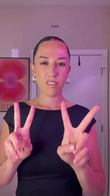 lowkey glitched there for a sec #signlanguage #asl #interpreter #interpreting #m