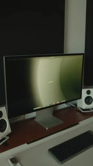 Desk setup items that are actually worth it - #Tech #luxury #desk #Home #design