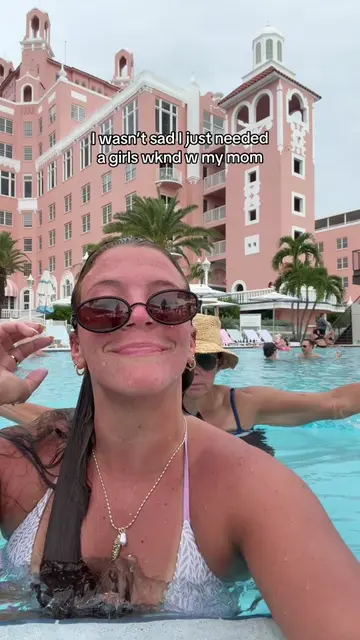 Nothin better than a wknd w my bestie 🤞🤍 #stpetersburg #doncesar #girlswknd #m