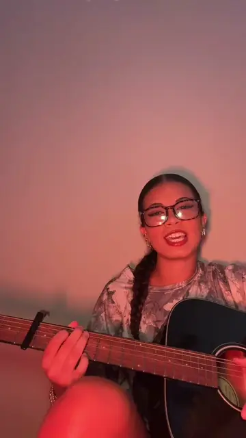 learning “sailor song” on guitar using strum! #strum #guitar #music #fyp #tutori