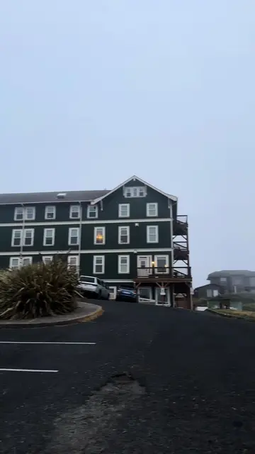 Honestly one of my favorite stays of all time. The location was amazing, the aes