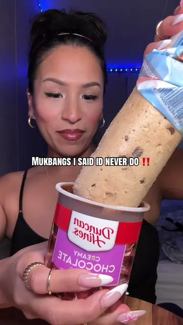I said I’d never do this… but here we are 🍪🎉 @Pillsbury #mukbang #mukbangvideo
