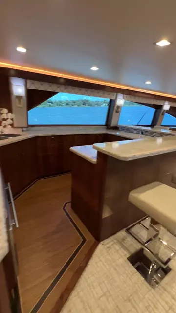 Throttles down on the @vikingyachtcompany 92 Skybridge! #MarineSource #VikingYac