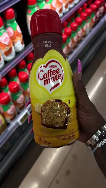 Spotted some delicious looking creamers 😳 That banana bread is 👌🏾 #coffeetikt