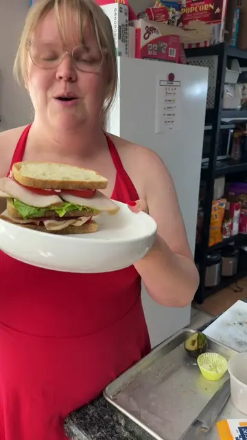 What’s a true club sandwich? #dinner #familydinner #feedingkids 