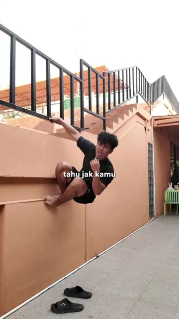Lagi buka baru, langsung dua cobak we astage 