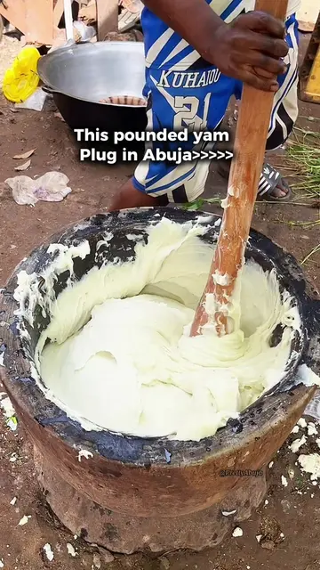 This place has the softest pounded yam in Abuja! 📍 Iya Ekiti (Mama Ekiti), Mama